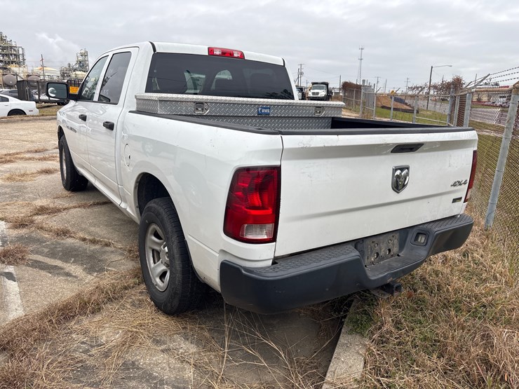 2012-dodge-1500-image-3