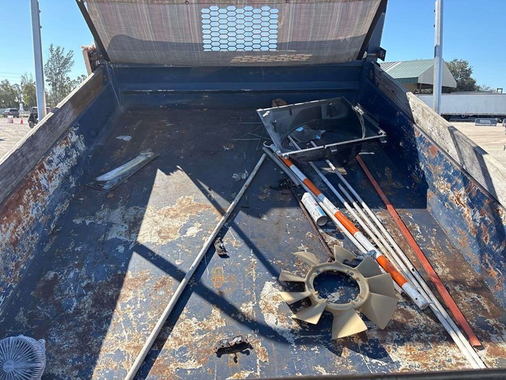 2017-ford-f550-image-10