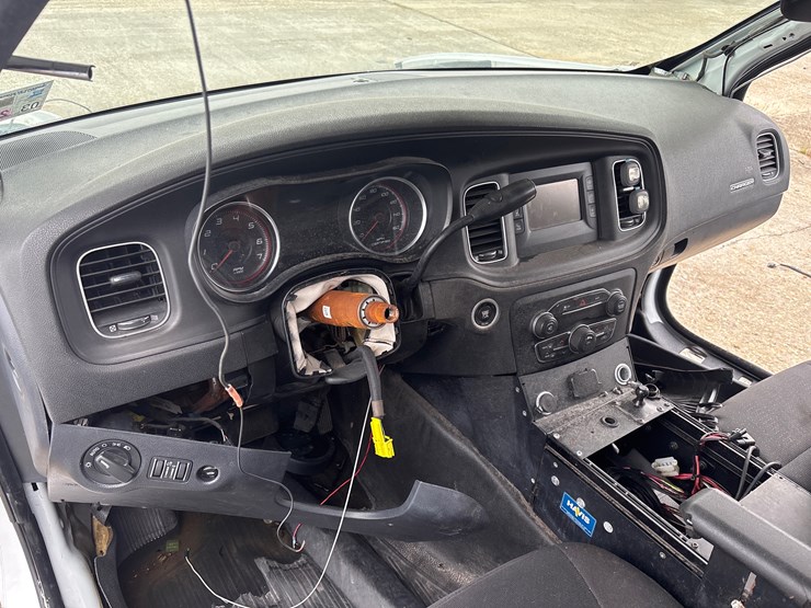 #87-•-2015-dodge-charger-image-7