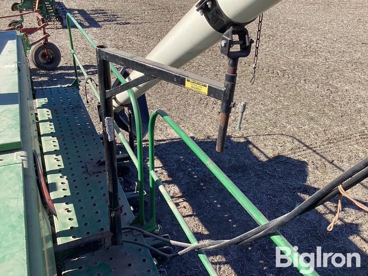 john-deere-1530-image-11