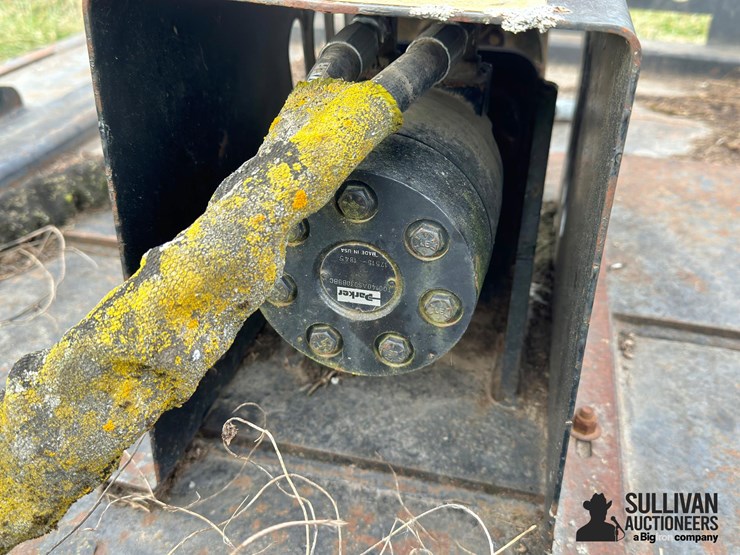 skid-steer-brush-cutter-attachment-image-13