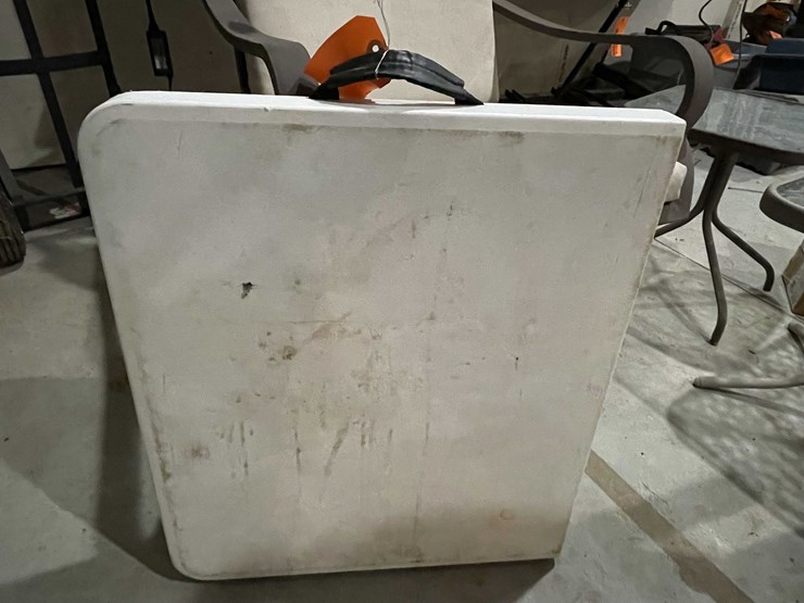 #12939-•-(2)-pop-up-tables-image-4