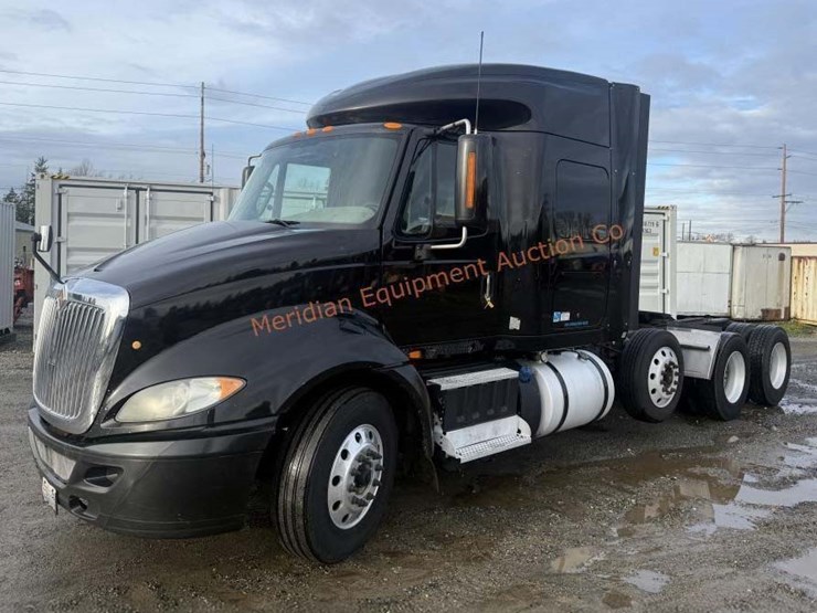 2017-international-prostar-image-1