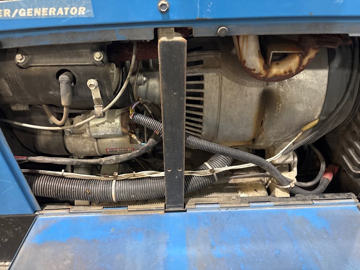 #108-•-miller-welding-machine/generator-image-5