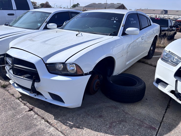 #26-•-2013-dodge-charger-image-1