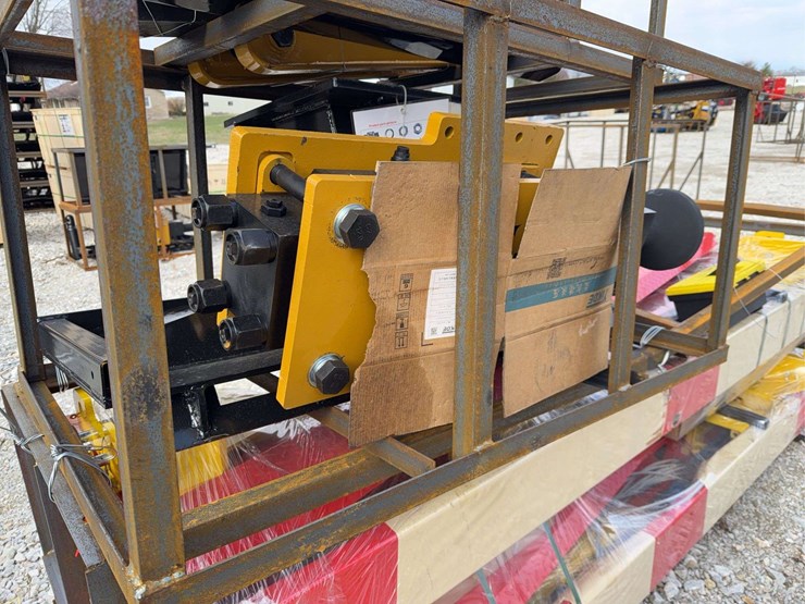 agt-skid-steer-breaker-pd680-pz-image-3