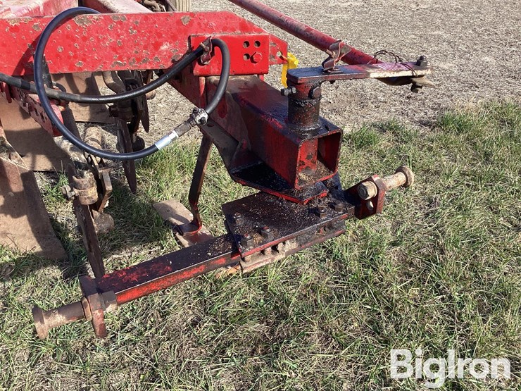 international-720-image-9