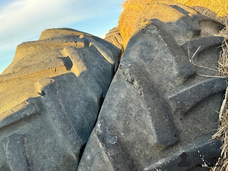 continental-460/85r42-tractor-tires-(bid-per-unit)-image-12