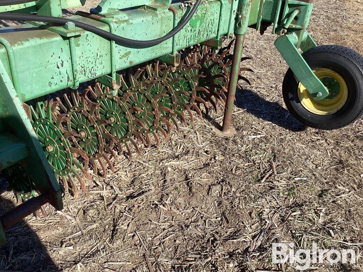 john-deere-400-image-12