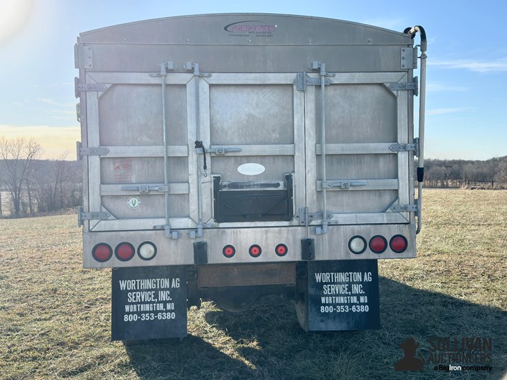 freightliner-fl70-image-6