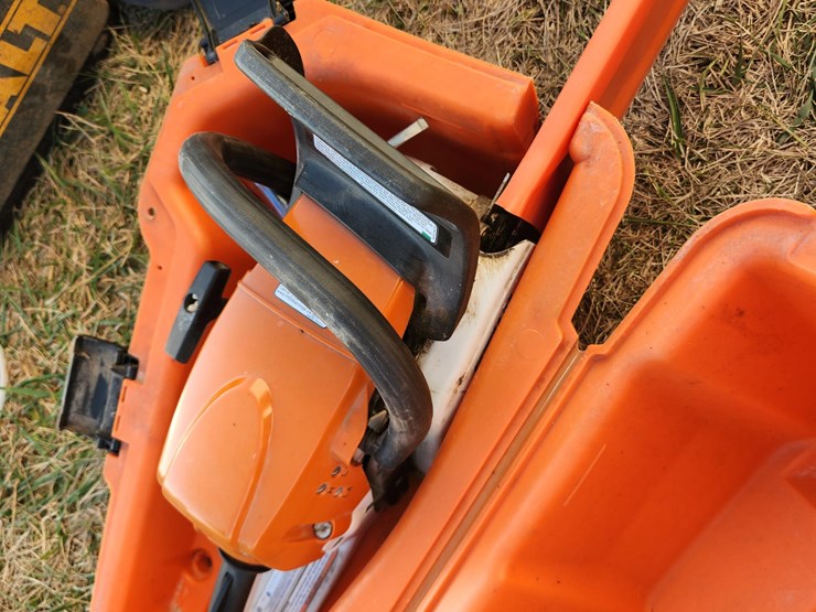 stihl-chainsaw-image-8