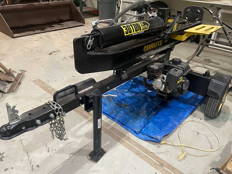 #7371-•-brute-hydraulic-log-splitter-image-1