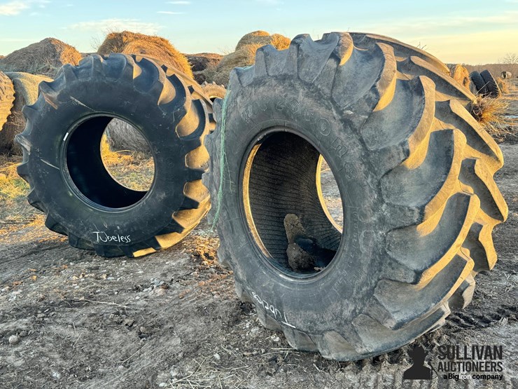 firestone-800/65r32-combine-tires-(bid-per-unit)-image-1