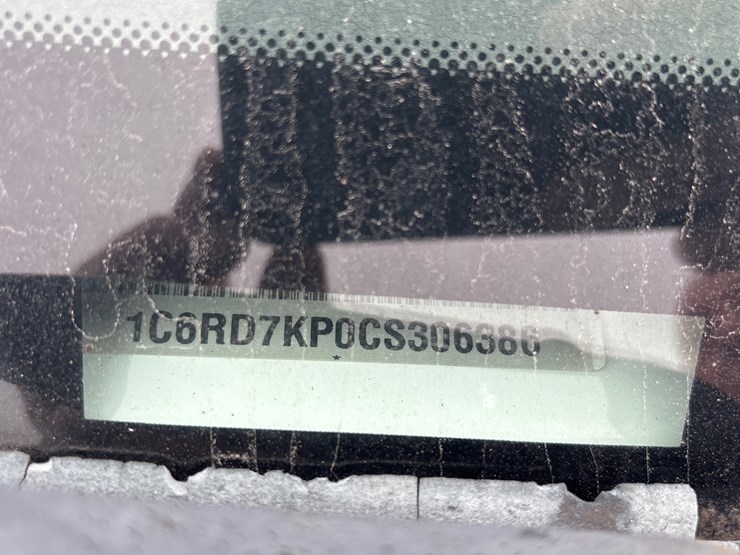 2012-dodge-1500-image-13