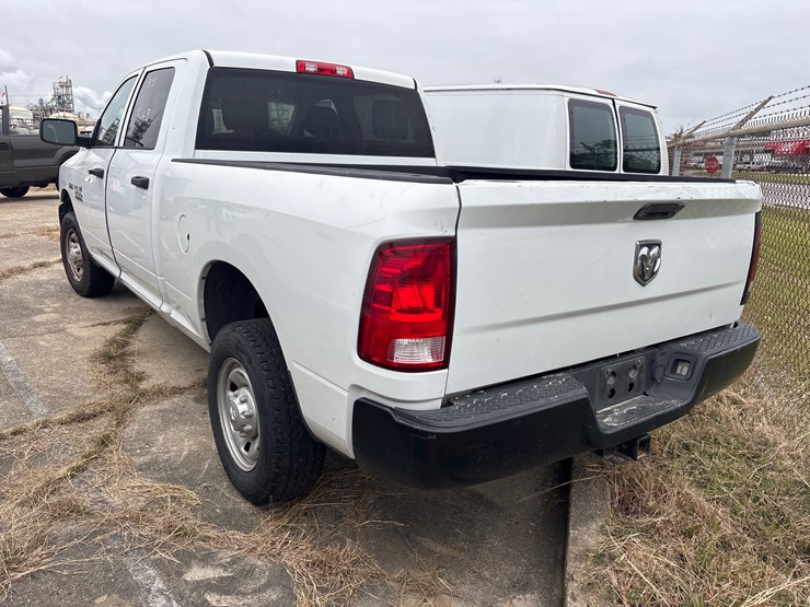 #97-•-2015-dodge-ram-crew-cab-image-3