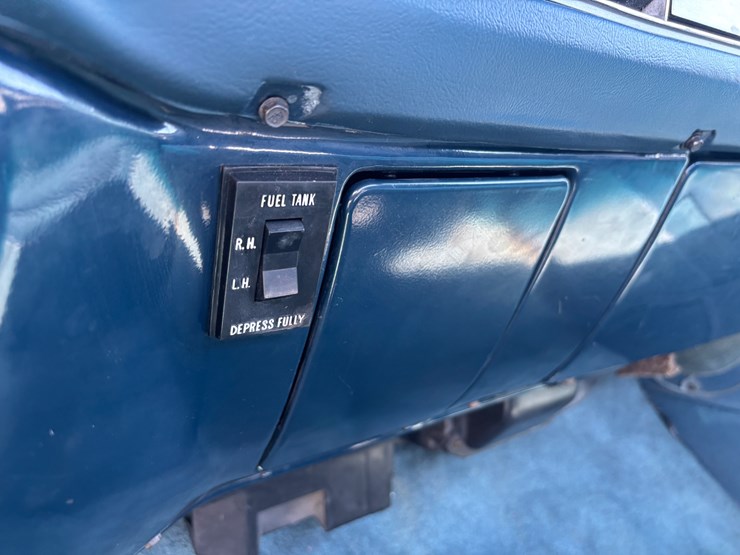 #96-•-1984-chevrolet-silverado-pickup-truck-image-30