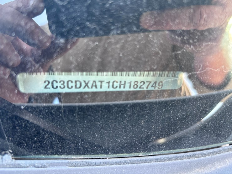 #8-•-2012-dodge-charger-image-13