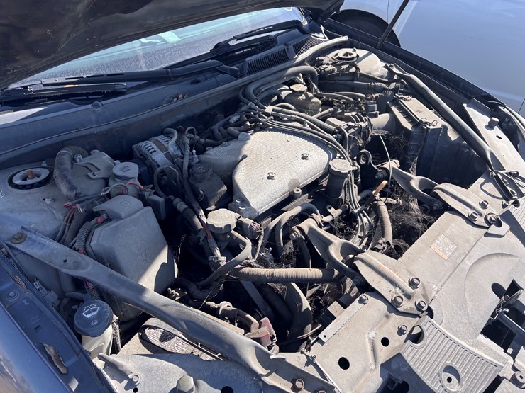 #13-•-2011-chevrolet-impala-image-13