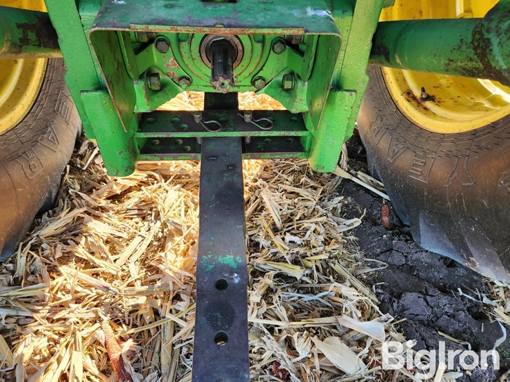 john-deere-4440-image-12