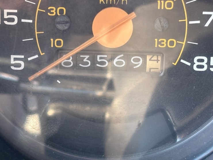 #96-•-1984-chevrolet-silverado-pickup-truck-image-38