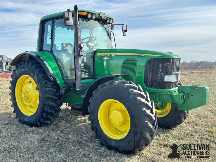 john-deere-7320-image-3