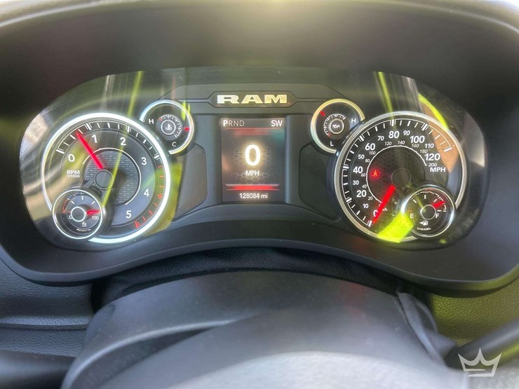 2020-dodge-3500-image-12