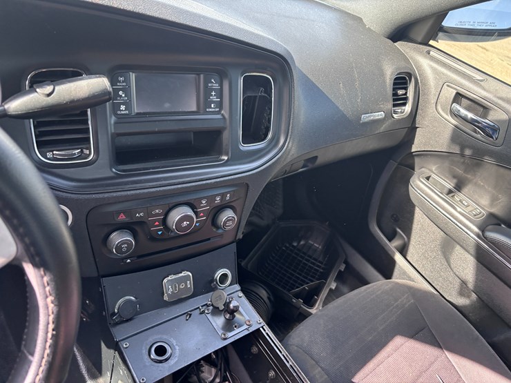 #12-•-2013-dodge-charger-image-8