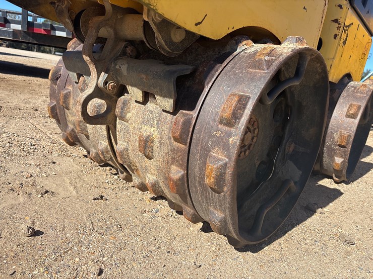 #30088-•-2018-bomag-bmr8500-trench-compactor-image-6