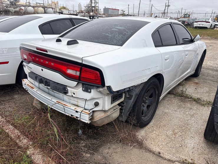 #86-•-2012-dodge-charger-image-3