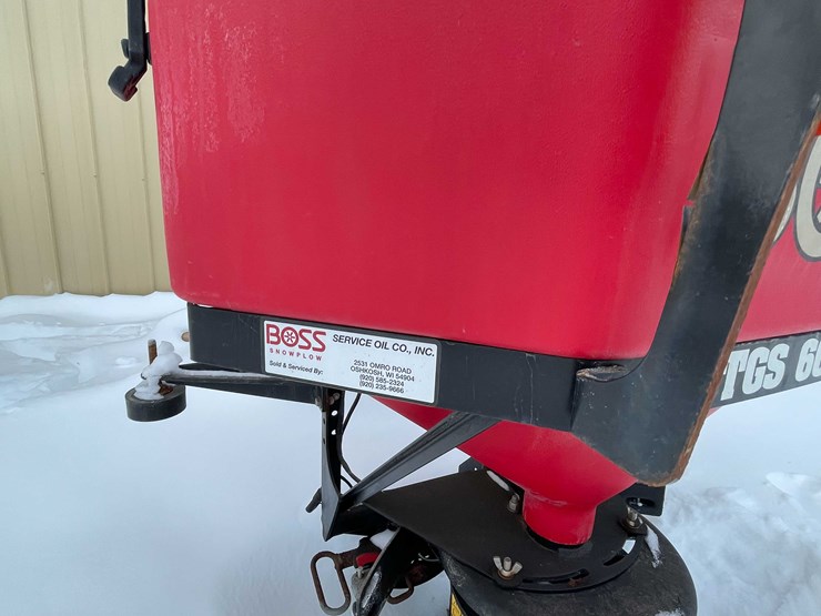 #7385-•-boss-tailgate-salt-spreader-image-4