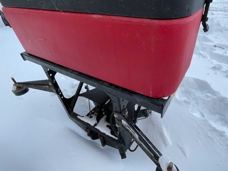 #7385-•-boss-tailgate-salt-spreader-image-7