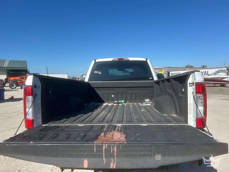 2017-ford-f250-image-12