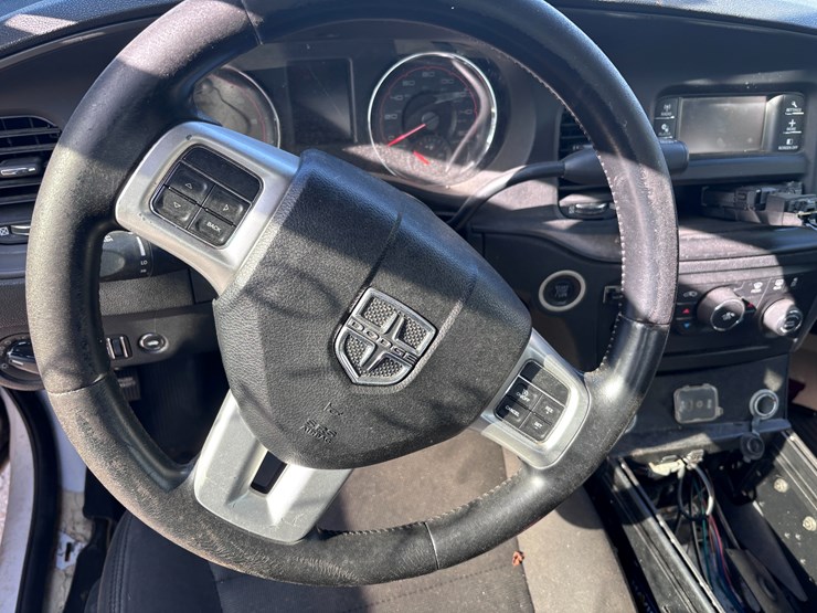 #3-•-2012-dodge-charger-image-8