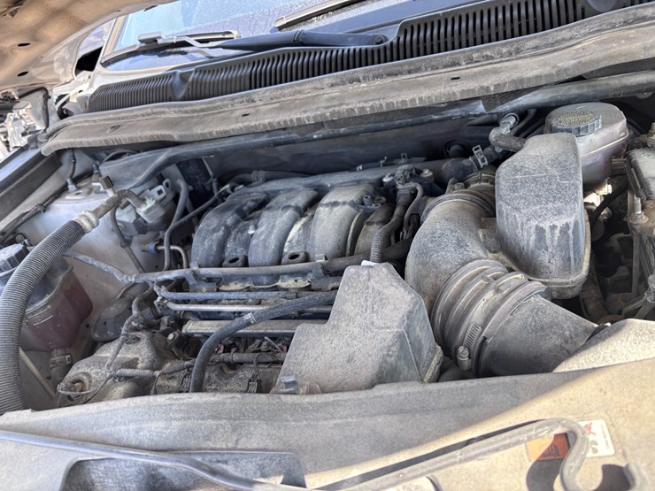 #20-•-2017-ford-intreceptor-image-12