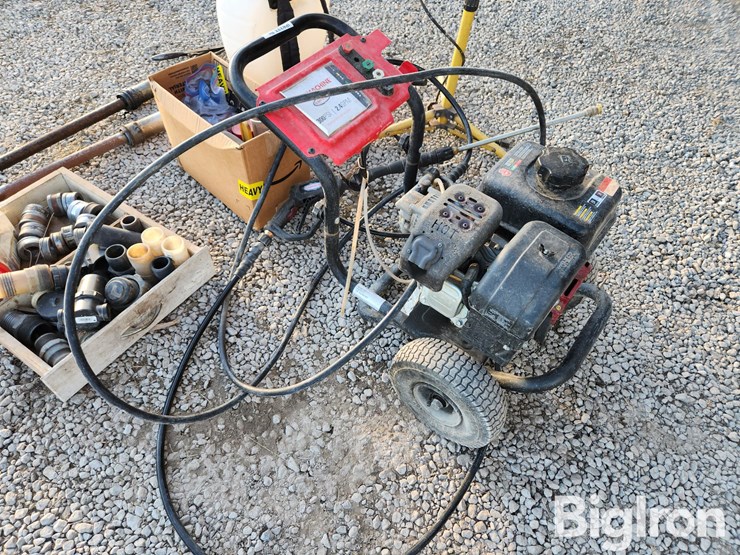 clean-machine-power-washer-&-assorted-tools-image-18