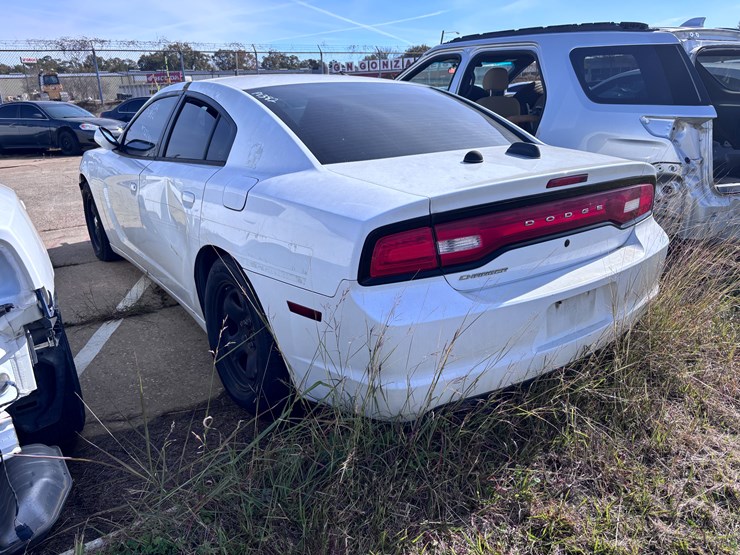 #33-•-2012-dodge-charger-image-4