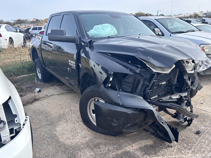 #68-•-2023-dodge-ram-image-2