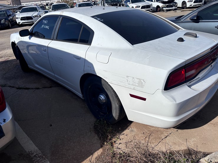 #12-•-2013-dodge-charger-image-4