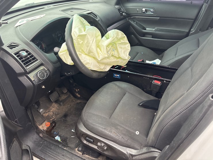 #79-•-2017-ford-intercerptor-image-6