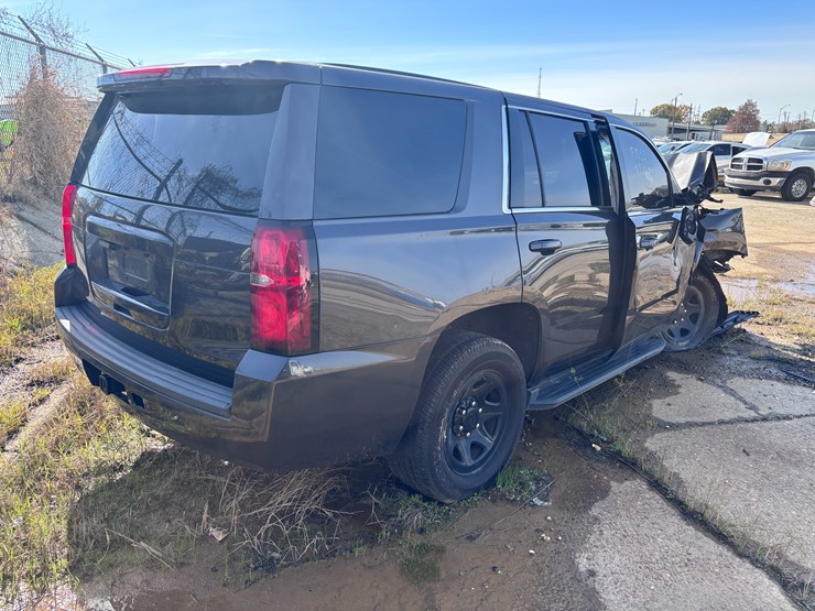 chevrolet-tahoe-image-3