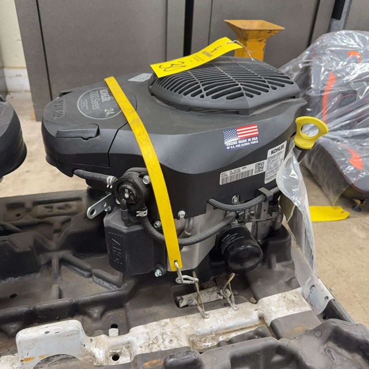 UNUSED VERTICAL SHAFT KOHLER 7000 SERIES TWIN CYCLE 24 HP GAS ENGINE