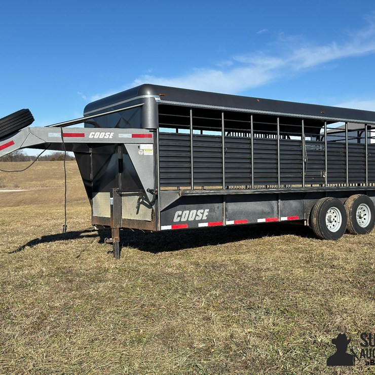 2020 Coose Ranch Hand 20' T/A Gooseneck Livestock Trailer