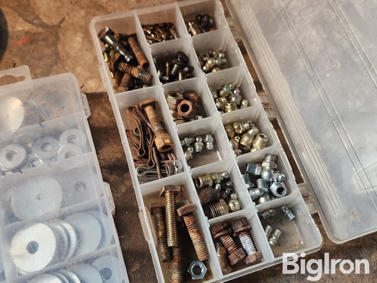 assorted-wrenches/storage-shelving-w/-fasteners-image-20