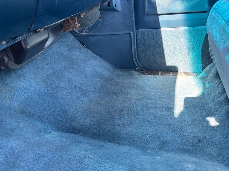 #96-•-1984-chevrolet-silverado-pickup-truck-image-31