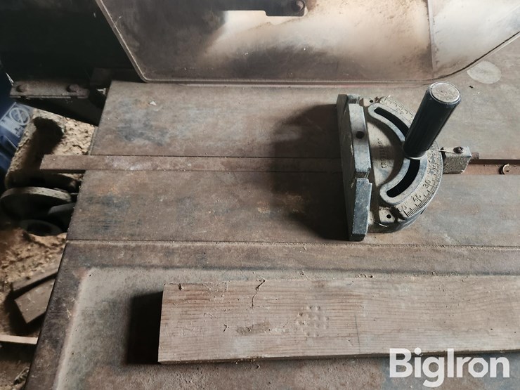 craftsman-10"-table-saw-image-9