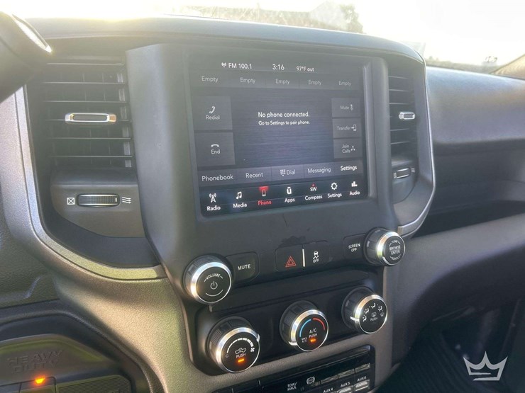 2020-dodge-3500-image-16