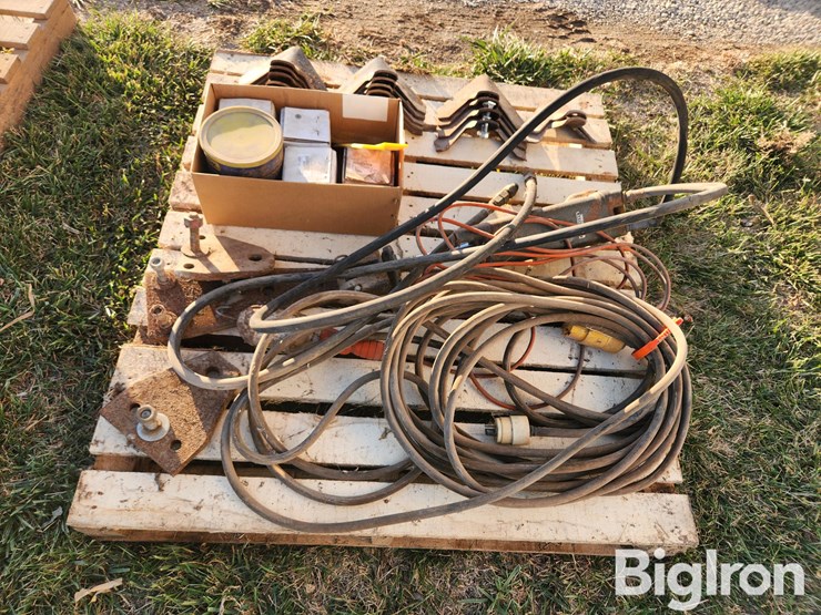 shovels-&-cylinders-image-6