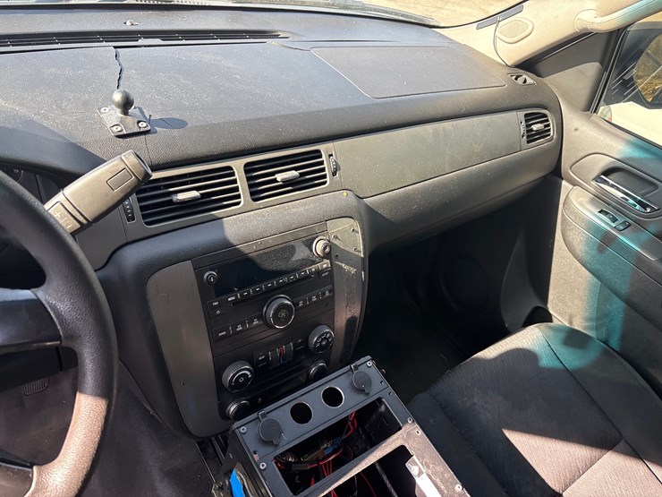 chevrolet-tahoe-image-8