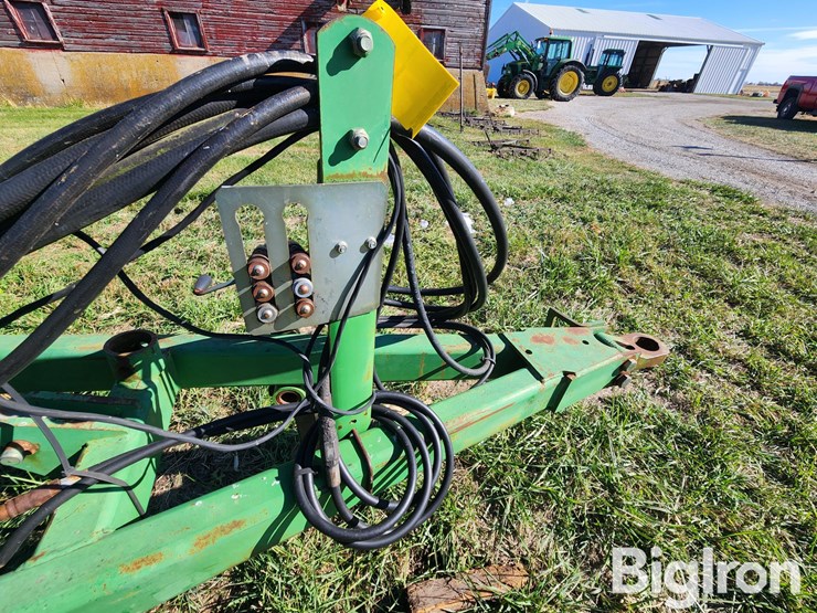 john-deere-726-image-12