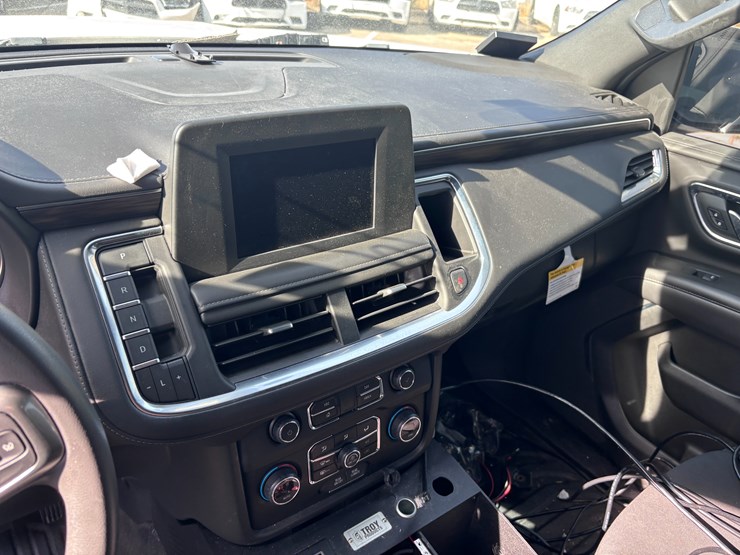 chevrolet-tahoe-image-8